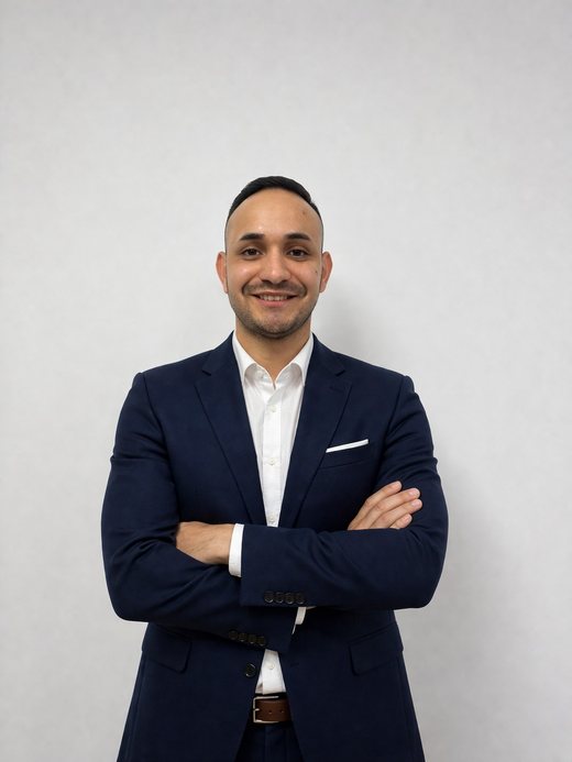Juan Carlos Gálvez, agente inmobiliario en Lima